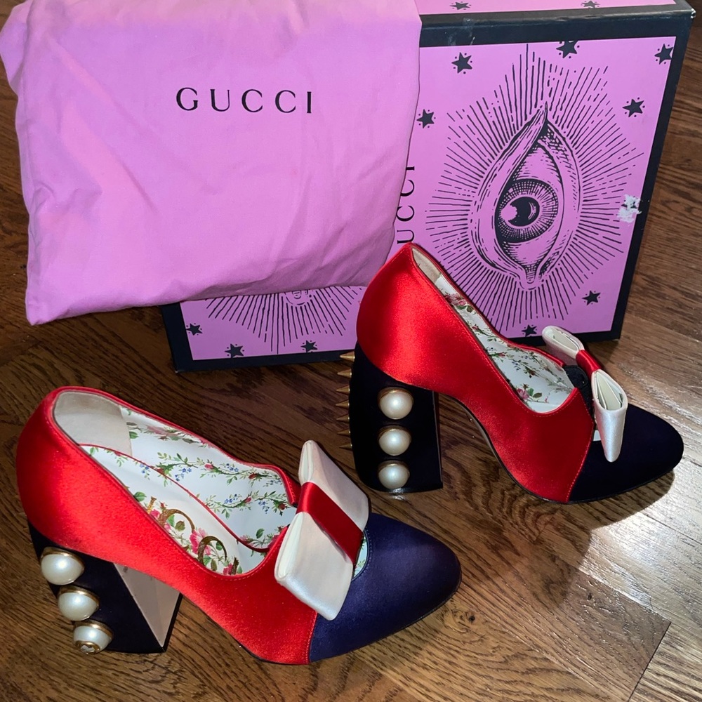 Gucci Luna studded Pearl block heel pump size 36